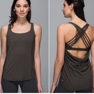 Lululemon top
